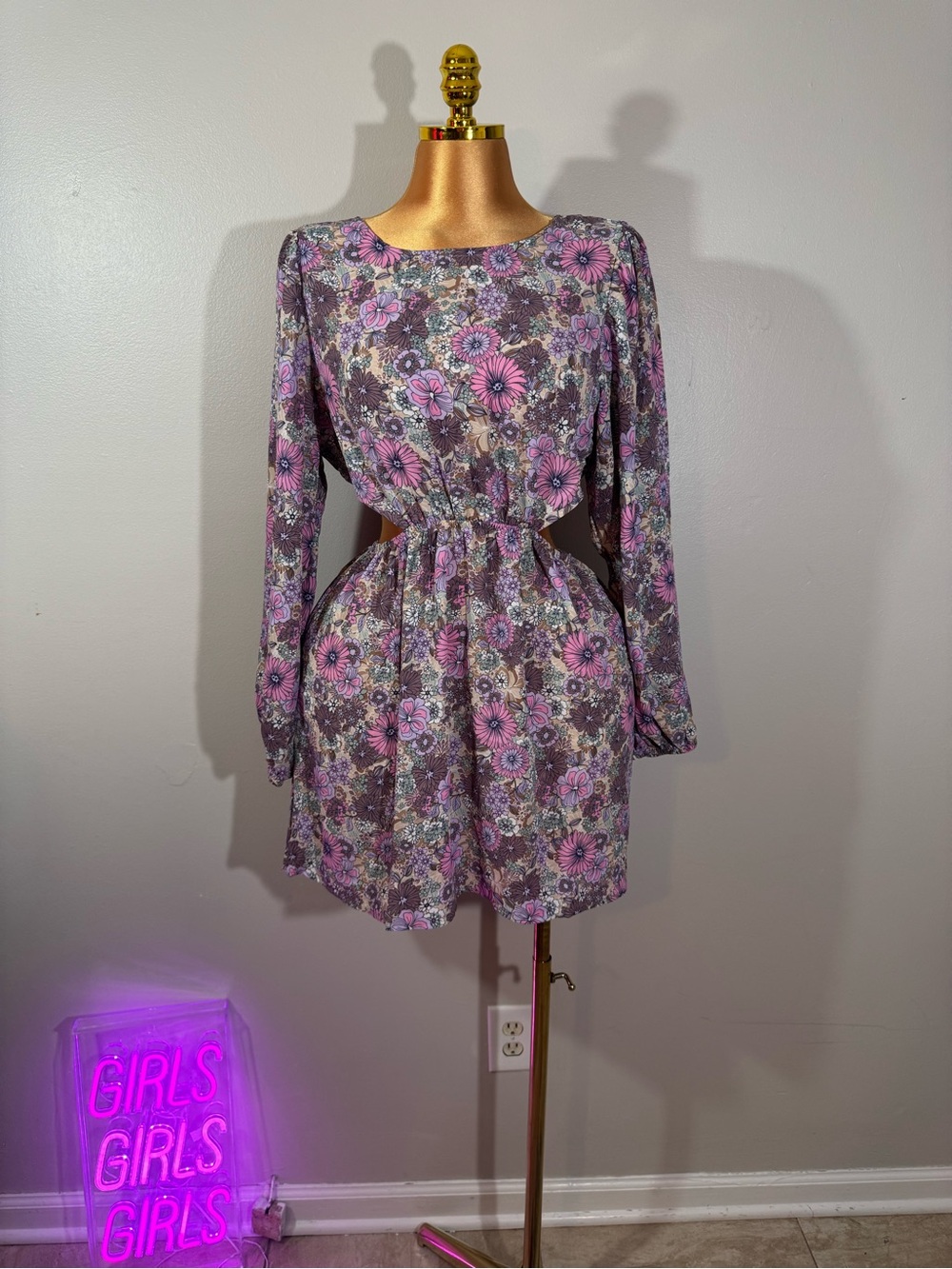 i Floral Long-Sleeve Cutout Mini Dress in Purple and Pink